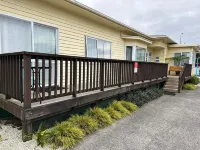 Airport Westney Lodge - homestay