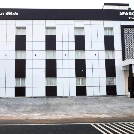 Spago Inn-Only for Families & Couples Not for Bachelors