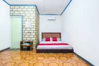 RedDoorz at Pondok Alief near Pantai Ujung Genteng 3 - 2 estrellas
