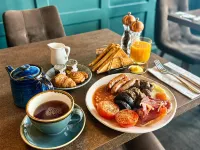 The Shore - breakfast