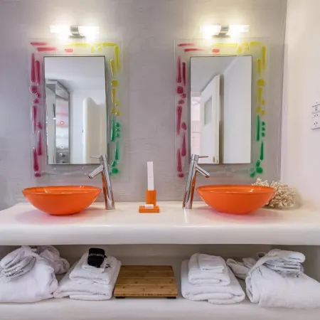 Eiriana Luxury Suites