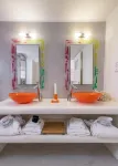 Eiriana Luxury Suites - Scenic