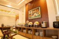 Lynn Hotel Jombang, Azana Hotels Collection - breakfast