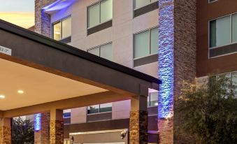 Holiday Inn Express & Suites Phoenix West - Tolleson