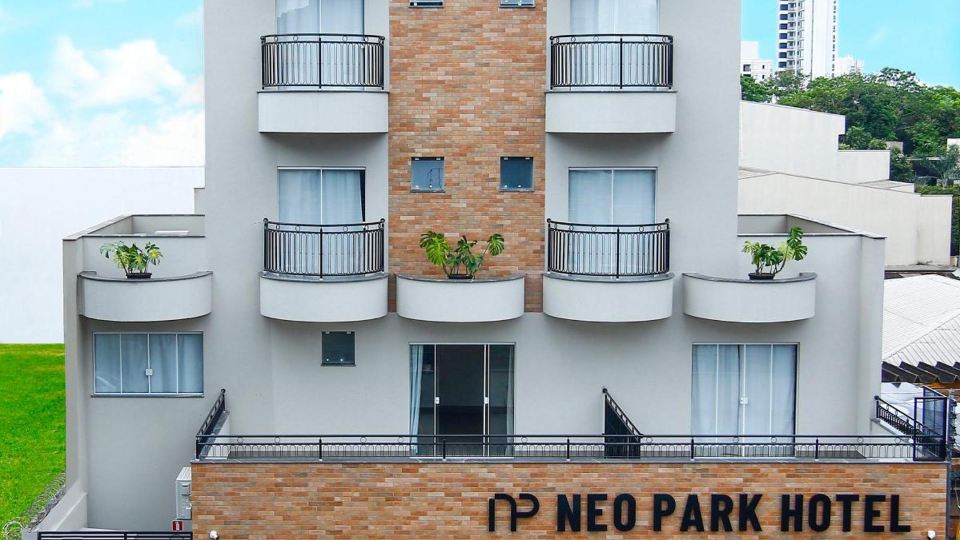 Neo Park Hotel