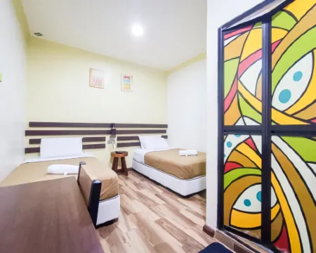 Paka Dalyla Hotel Hotels in Paka