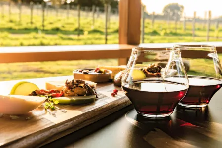 Sienna Lodge Отели рядом с достопримечательностью «Нгилджи Кейв»