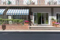 拉日斯登茲艾公寓酒店 - 3星級