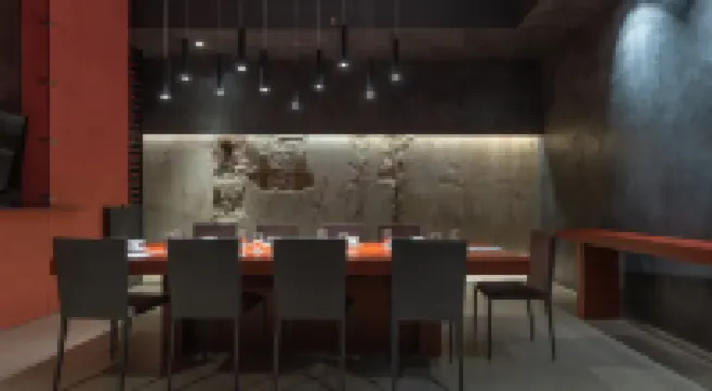 โรงแรมฮัวลตา เมนโดซา, คูริโอ คอลเลกชัน บาย ฮิลตัน โรงแรมในเมนโดซา