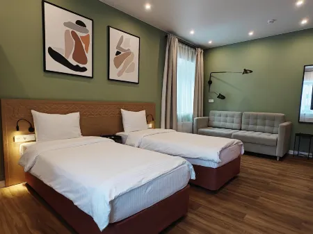 Татарская Слобода Отели рядом с достопримечательностью «Комитет Земельных и Имущественных Отношений»