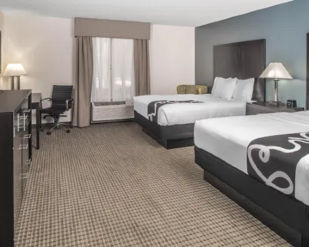 La Quinta Inn & Suites by Wyndham Moscow Pullman Hotels in Moscow