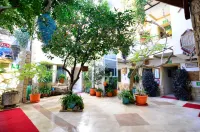 Sevin Hotel Pension - Bãi đậu xe