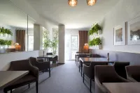 Hotel Centrum Nitra Garni Hotel with Free Parking - 朝食
