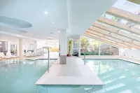 Alpine Mugon Hotel - Pools