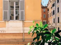 Little Queen Suite Hotels in der Nähe von Largo di Torre Argentina