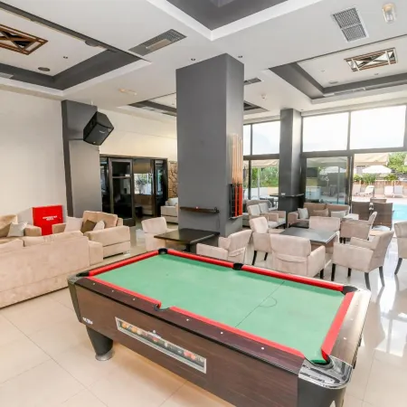 Saint Constantine Hotel