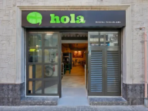 Hola Hostal Collblanc Hotels in L'Hospitalet de Llobregat