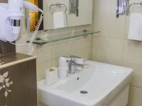 Domashny Ochag Hotel Hotels in Ukhta