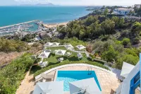 La Demeure - Homestays