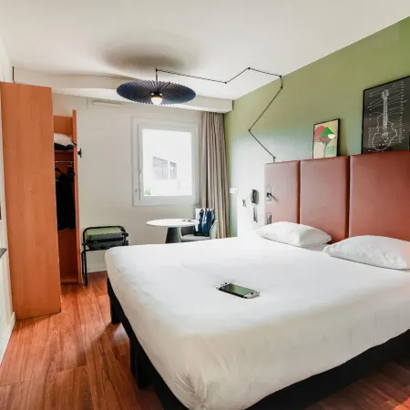 Ibis Martigues