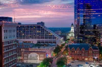The Worthington Renaissance Fort Worth Hotel Các khách sạn gần Fort Worth TRE Station