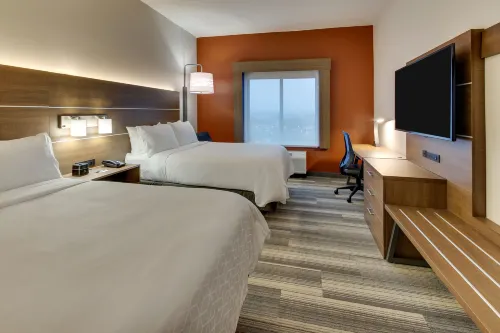 Holiday Inn Express & Suites Nashville Metrocenter Downtown