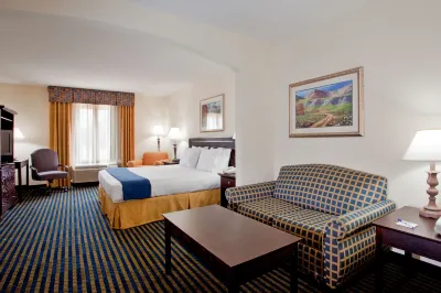 Holiday Inn Express & Suites Chesapeake Hotels near AR Workshop Chesapeake
