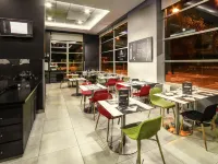 Ibis Santiago Providencia - breakfast