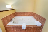 Super 8 by Wyndham Eddyville/Kuttawa Hotels in Kuttawa