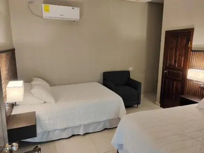 Hotel Colonial Hotels near Imprenta y Bordados Rossy