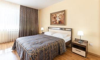 Arbat Pervyy Tyumen' Tsentr Hotel