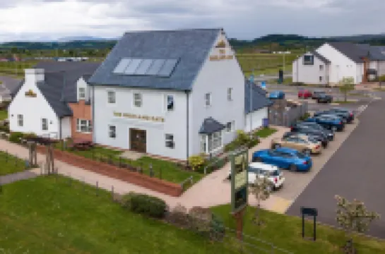 Highland Gate, Stirling by Marston's Inns Отели в г. 
