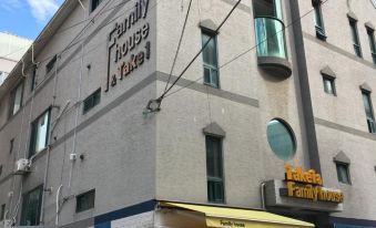 Family House Hongdae