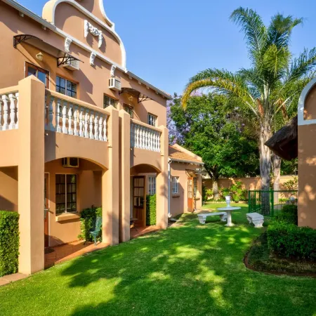 The Elegant Lodge Menlo Park Отели рядом с достопримечательностью «Линнвуд»
