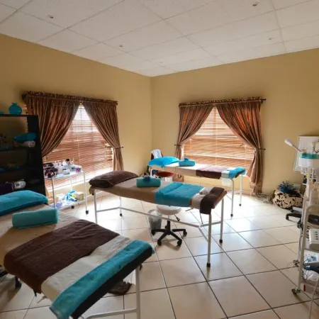 Attaché Guest Lodge & Health Spa
