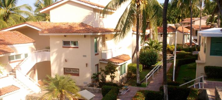 Villas del Palmar Manzanillo with Beach Club โรงแรมในมานซานีโย