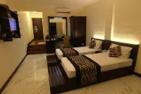 Cafe Aroma Inn Отели в г. Канди Лэйк Фронт