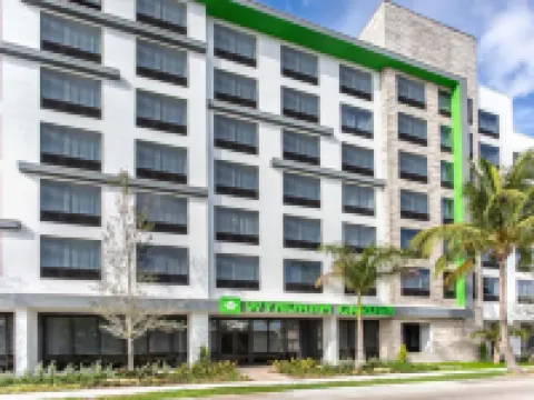 ウィンダム ガーデン フォート ローダーデール エアポート & クルーズ ポート デイニアのホテル