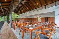 Crystal Kuruva Nature Resort & Spa
