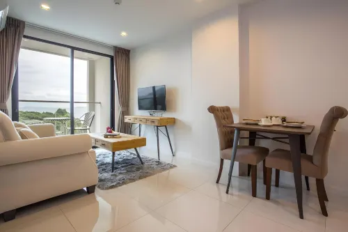 De Amber Bang Sarae by Beach Holiday - Condos