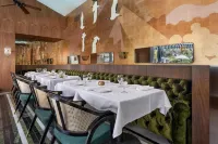 The Colony Palms Hotel and Bungalows - Adults Only - breakfast