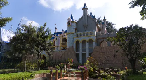 Baansuannoi Resort Hotels in Sikhio