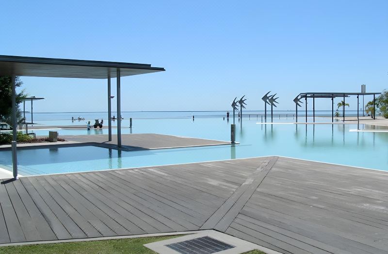 Tropic Towers Apartments photo 3