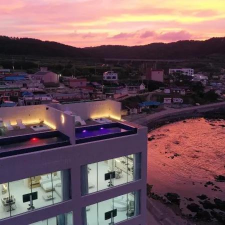 Pohang Horizon Poolvilla