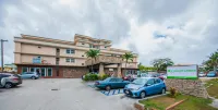Wyndham Garden Guam - parking
