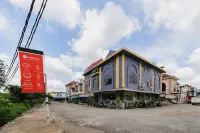 RedDoorz Near Rsud Embung Fatimah Batam Hotels in Batu Aji