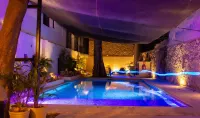 Acqua in Bocca - Pools