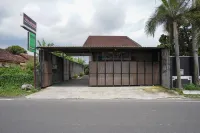 Urbanview Hotel Syariah Griya Asri Patran Near Tugu Station