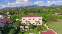 Star View Boutique Resort - parking