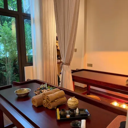 Hanoi Little Town Hotel